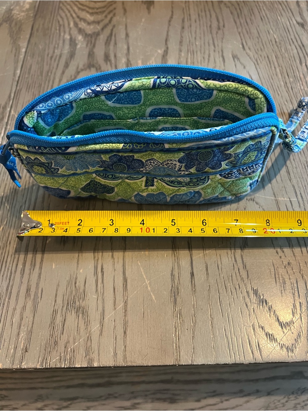 Vera Bradley Retired Doodle Daisy Pattern Wristlet Wallet - Picture 3 of 5